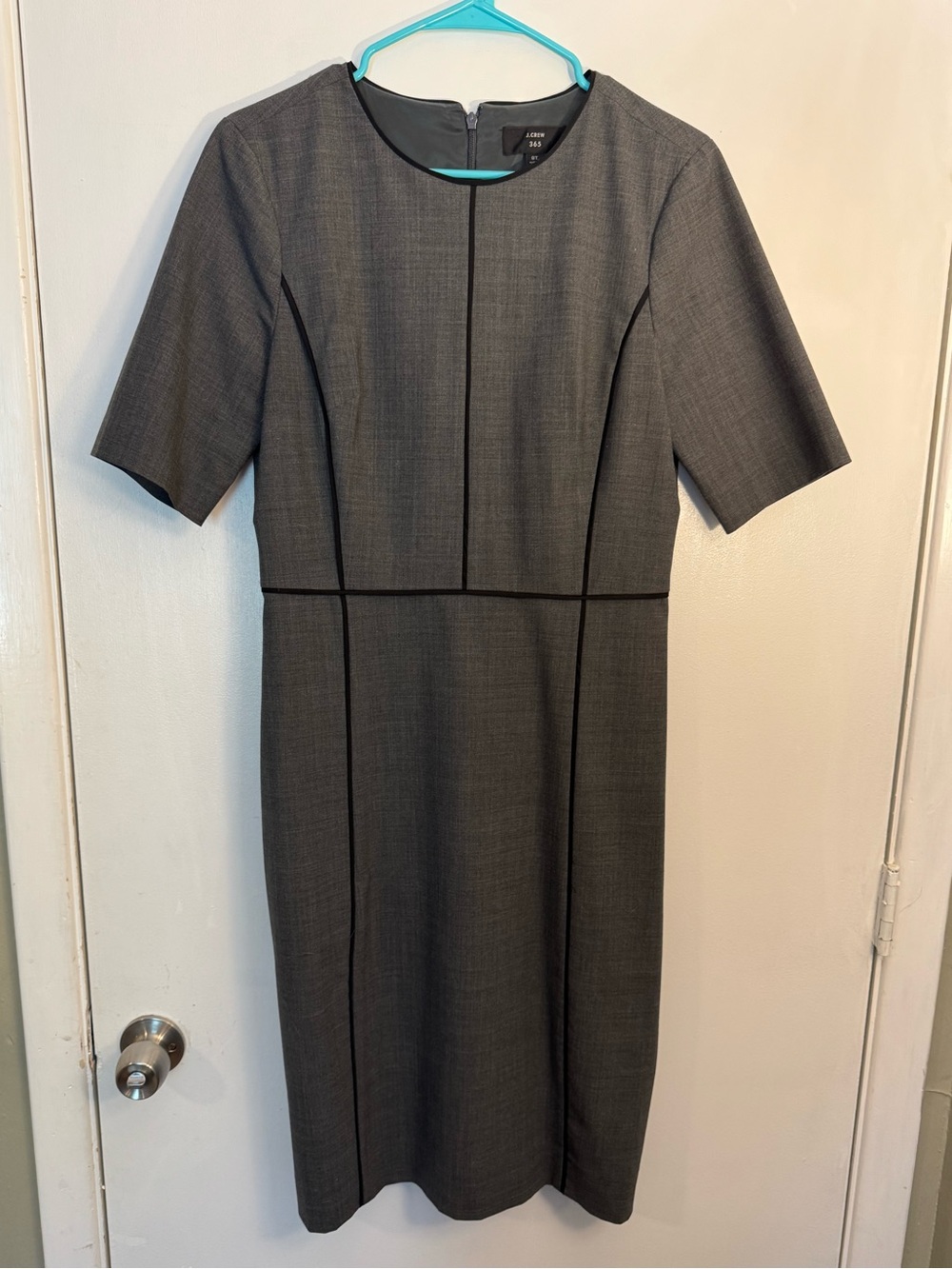 J Crew  8 tall Gray wool blend Sheath Dress - Short Sleeve Professional Dress